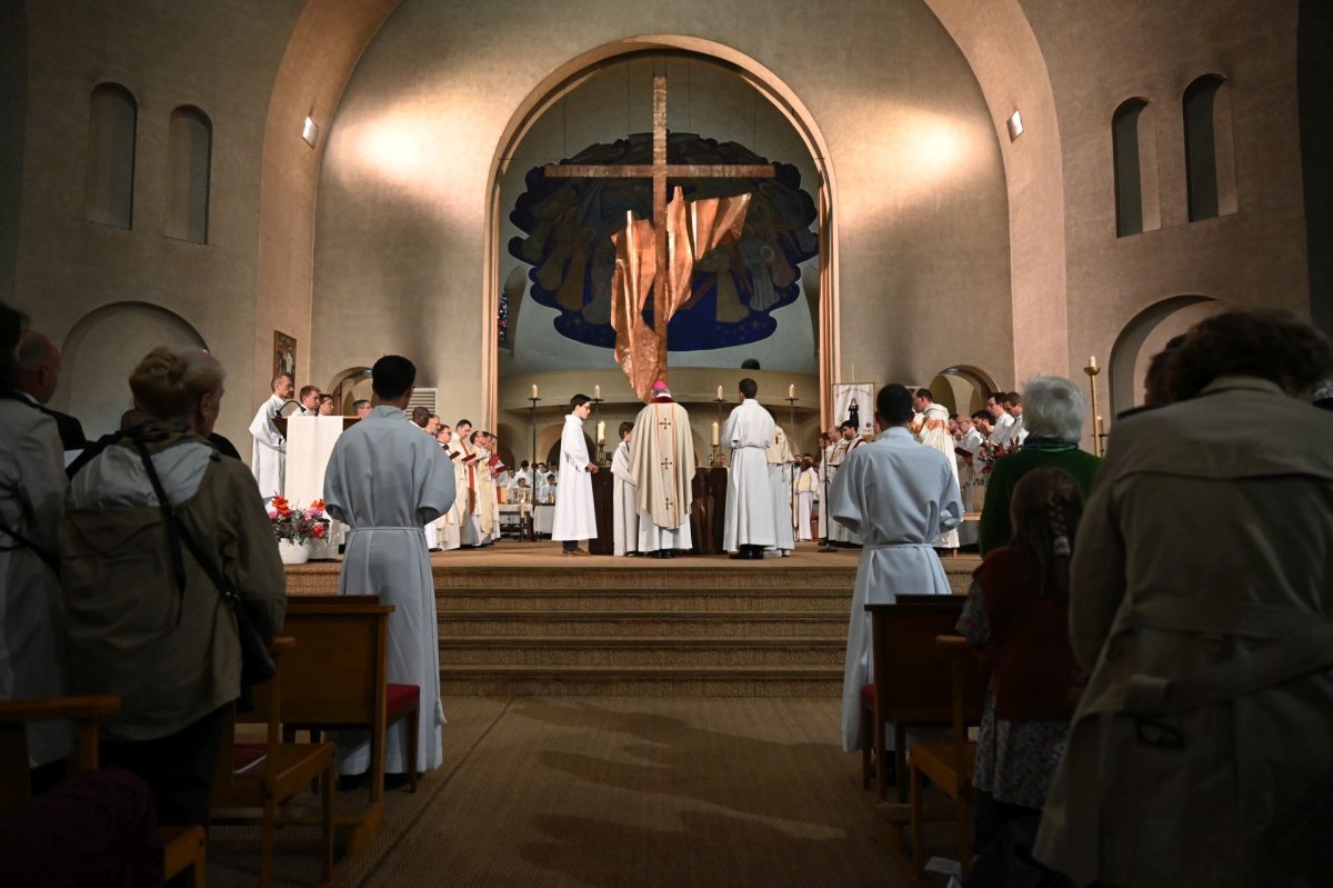 Ordination diaconale en vue du sacerdoce du 27 septembre 2025. © Marie-Christine Bertin / Diocese de Paris.
