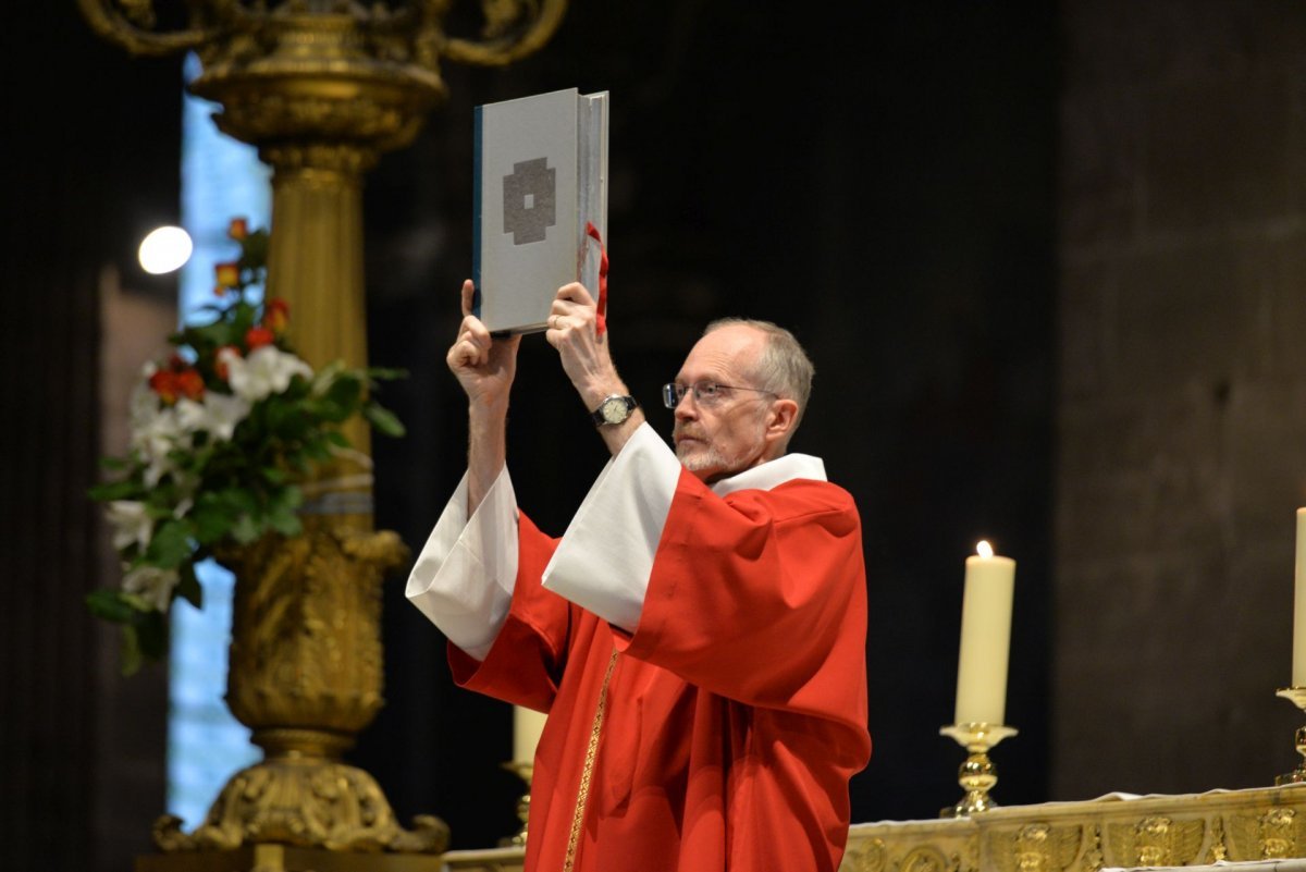 Confirmations d'adultes. © Marie-Christine Bertin / Diocèse de Paris.