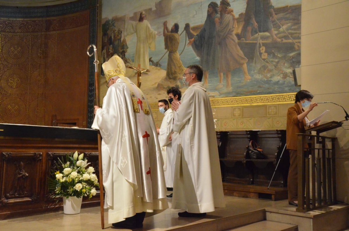 Messe à la mémoire de Mgr Surat. © Michel Pourny / Diocèse de Paris.