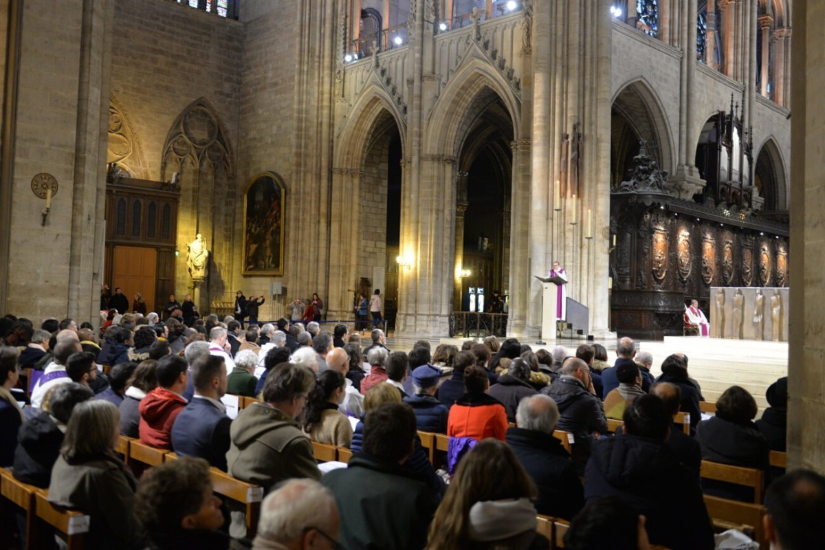 Homélie de Mgr Jérôme Beau, évêque auxiliaire de Paris. © Marie-Christine Bertin / Diocèse de Paris.