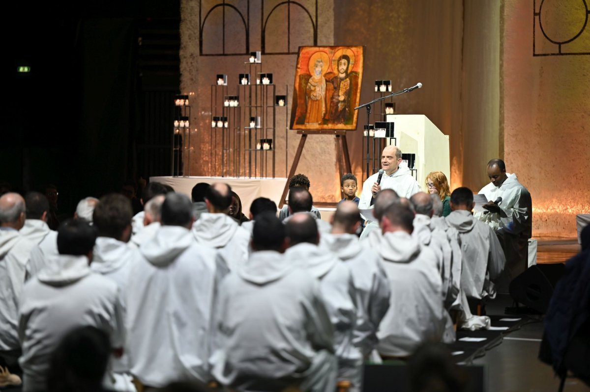 Prière du soir à l'Accor Arena à Bercy. © Marie-Christine Bertin / Diocèse de Paris.