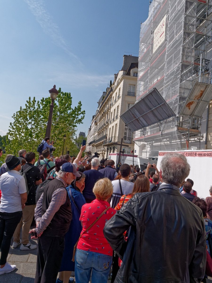 Chemin de croix de Notre-Dame de Paris. © Yannick Boschat / Diocèse de Paris.