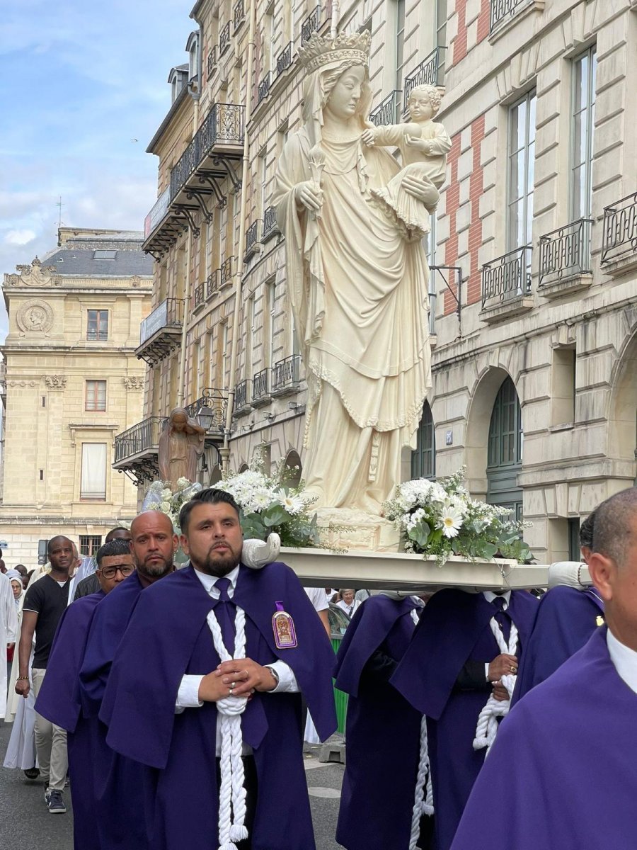 Procession de la Fête de l'Assomption 2023. © Aurélien Pasquet / Cathédrale Notre-Dame de Paris.