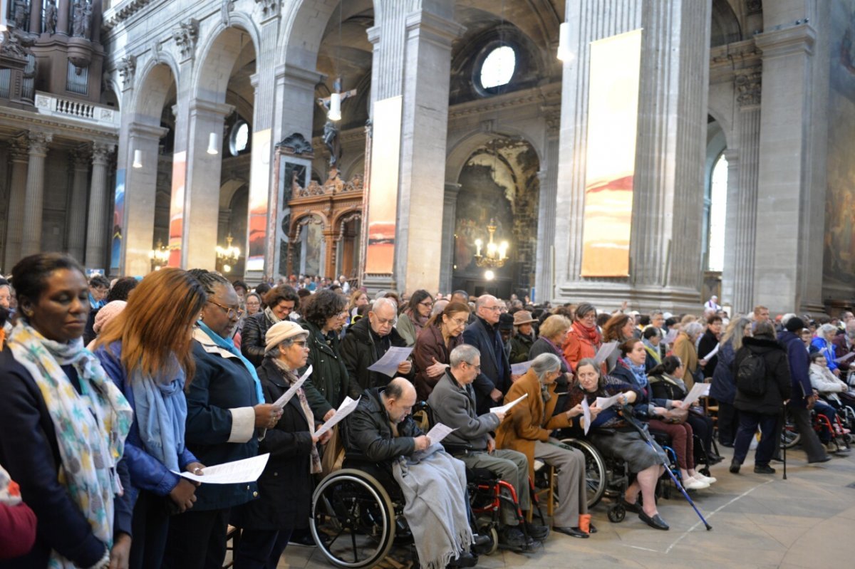 Prière de guérison et de délivrance. © Marie-Christine Bertin / Diocèse de Paris.