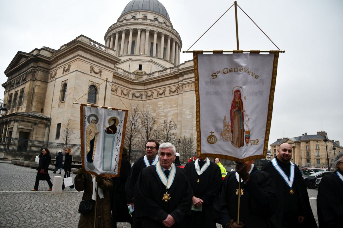 Neuvaine à sainte Geneviève : Messe solennelle et procession. © Michel Pourny / Diocèse de Paris.