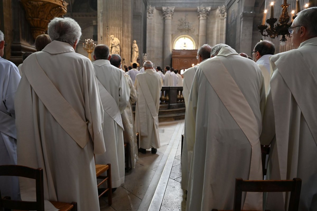 Ordinations des diacres permanents 2023. © Marie-Christine Bertin / Diocèse de Paris.