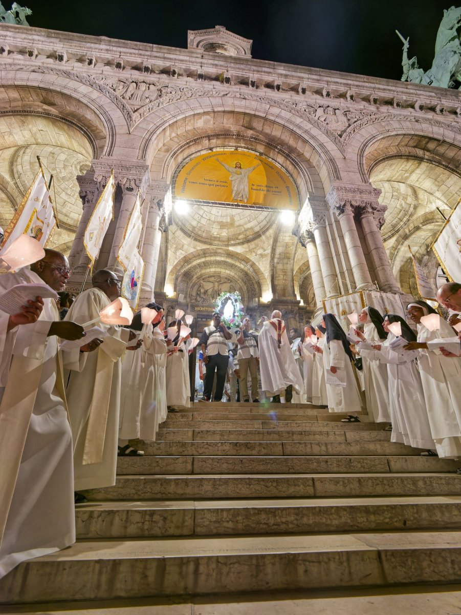 Procession de l'Assomption du Sacré-Cœur de Montmartre 2024. © Yannick Boschat / Diocèse de Paris.