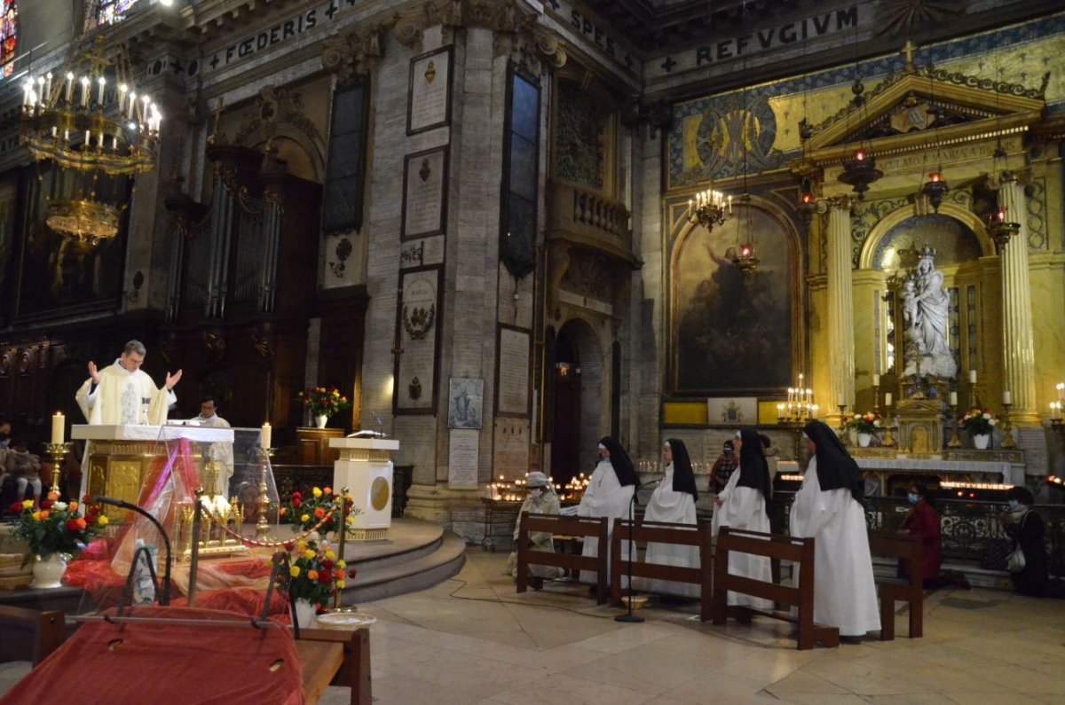 Anniversaire de la sauvegarde de la statue de Notre-Dame des Victoires lors (…). © Michel Pourny.