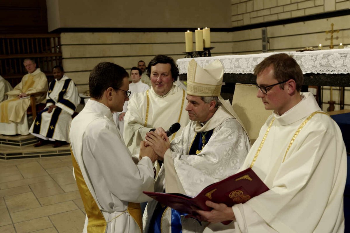 Ordinations pour la Compagnie de Jésus. © Trung Hieu Do / Diocèse de Paris.