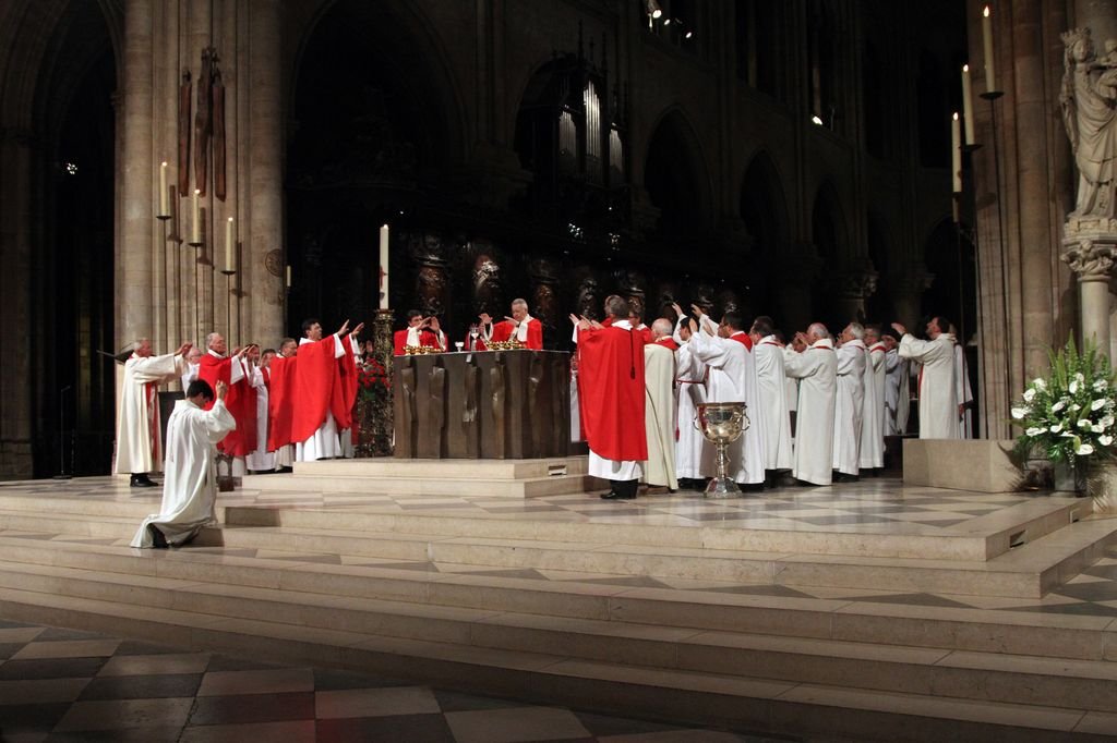 Confirmations d'adultes à Notre-Dame de Paris. Photo Yannick Boschat 