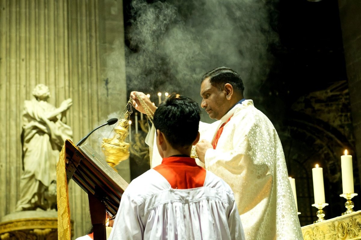 Veillée de prière à Notre Dame de la Santé à Saint-Sulpice. © Trung Hieu Do / Diocèse de Paris.