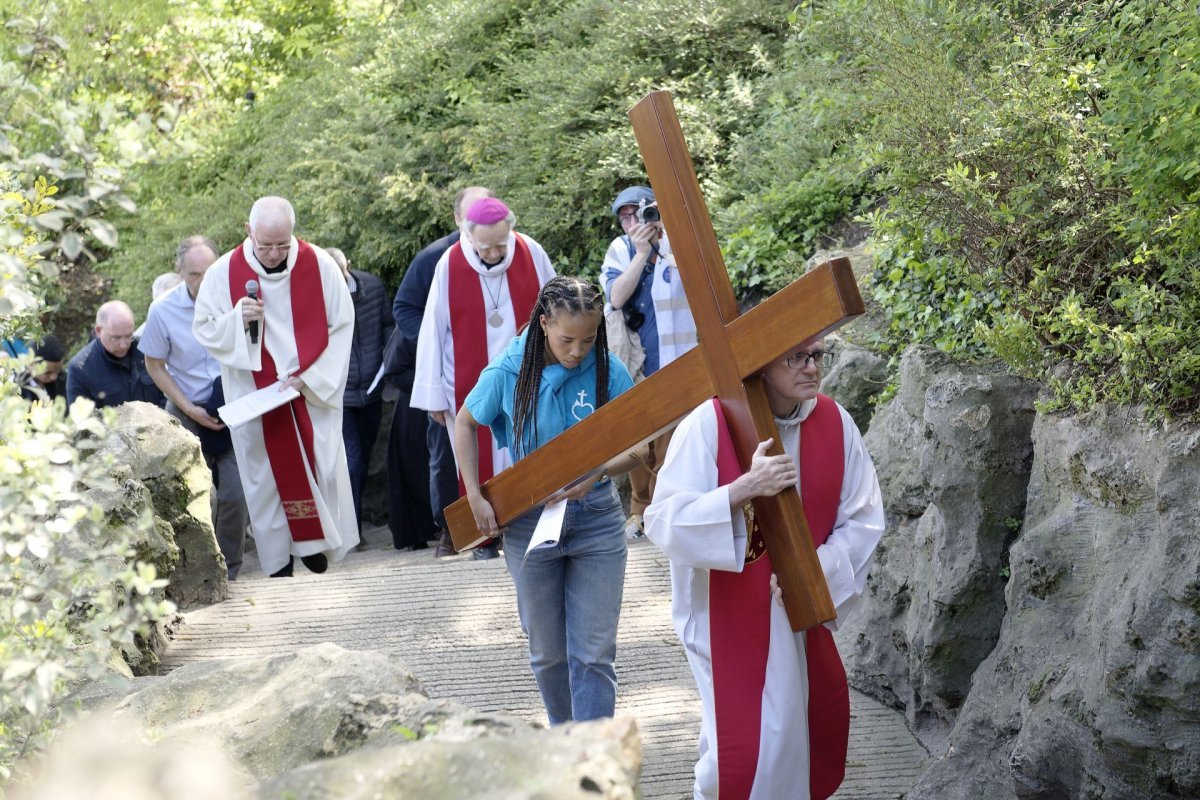 Chemin de croix de Montmartre 2022. © Trung Hieu Do / Diocèse de Paris.