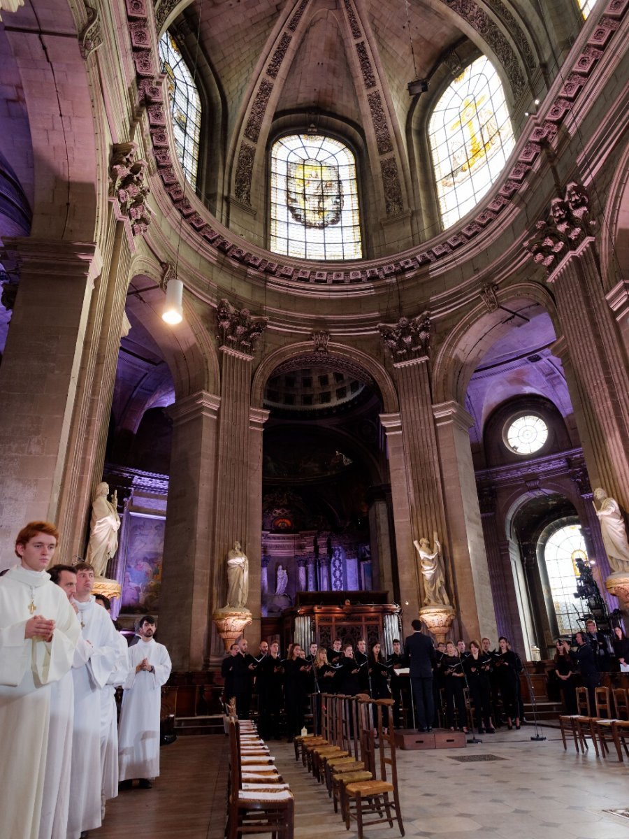 Les chants étaient interprétés par Musique Sacrée à Notre-Dame de Paris. © Yannick Boschat / Diocèse de Paris.