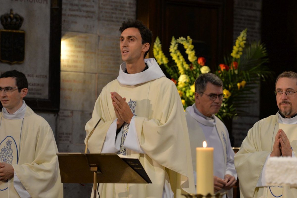 Messe des nouveaux prêtres à Notre-Dame des Victoires 2021. © Marie-Christine Bertin / Diocèse de Paris.