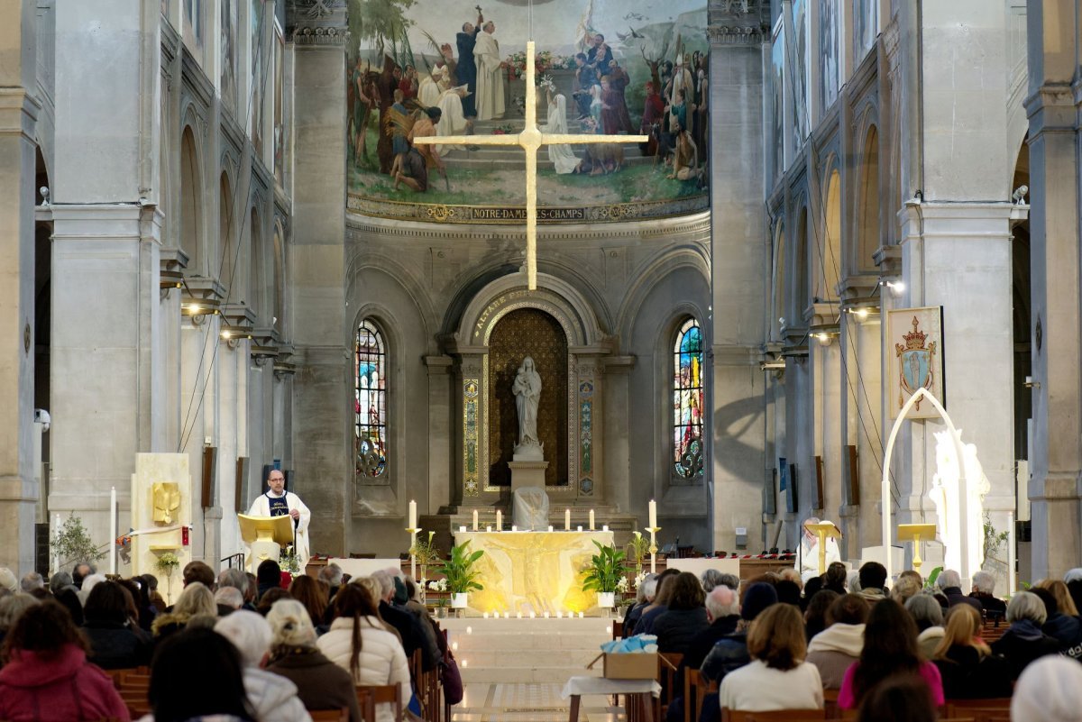 Étape 13 à Notre-Dame des Champs. © Trung Hieu Do / Diocèse de Paris.