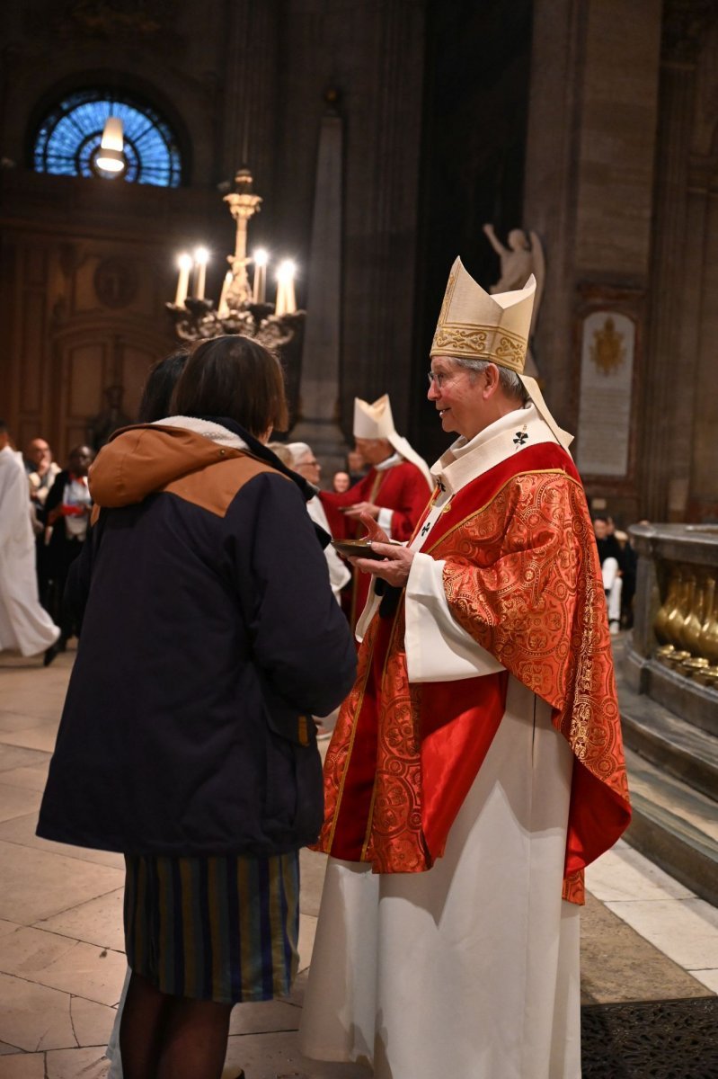 Confirmation des adultes de décembre 2023. © Marie-Christine Bertin / Diocèse de Paris.