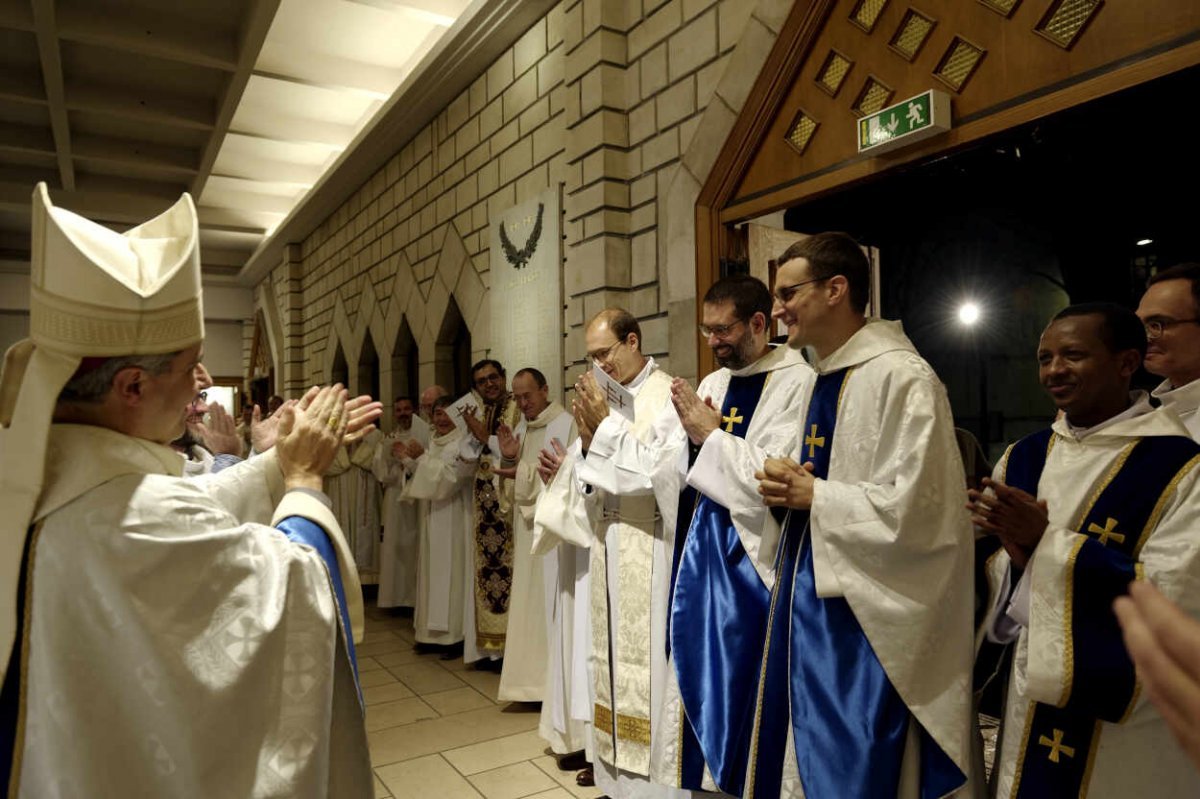 Ordinations pour la Compagnie de Jésus. © Trung Hieu Do / Diocèse de Paris.