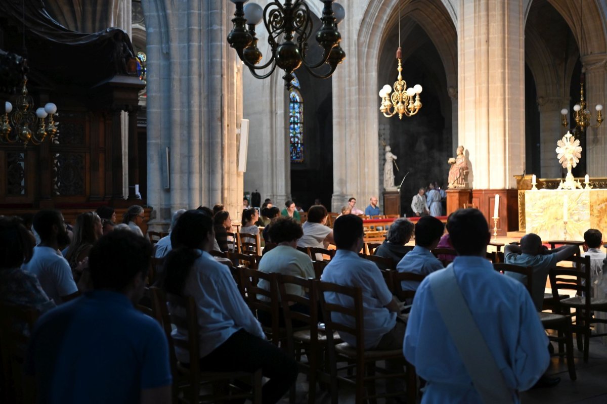 Messe et veillée de prière pour les vocations 2025. © Marie-Christine Bertin / Diocèse de Paris.