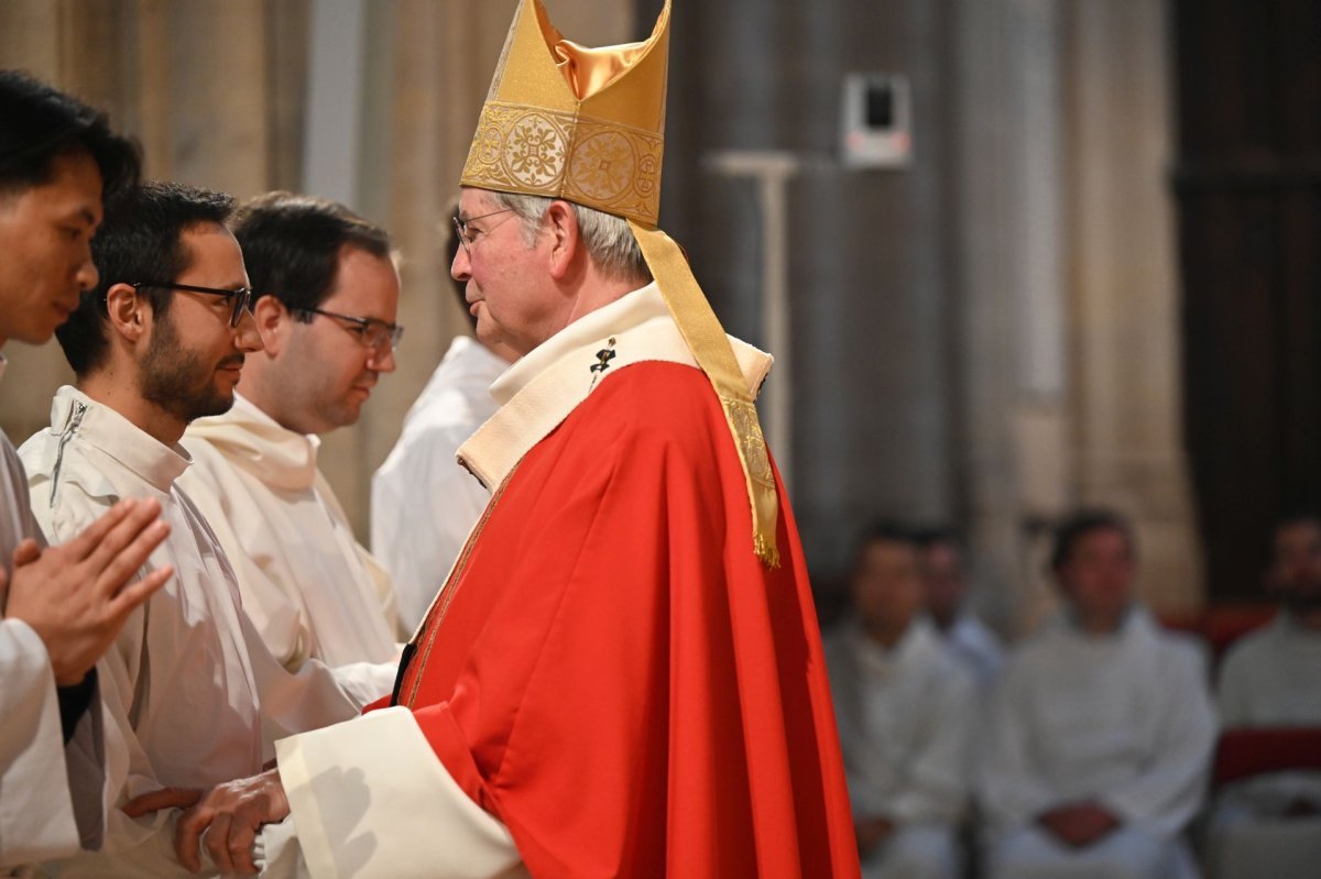 Messe de rentrée du Séminaire avec rite d'admission des candidats au (…). © Marie-Christine Bertin / Diocèse de Paris.