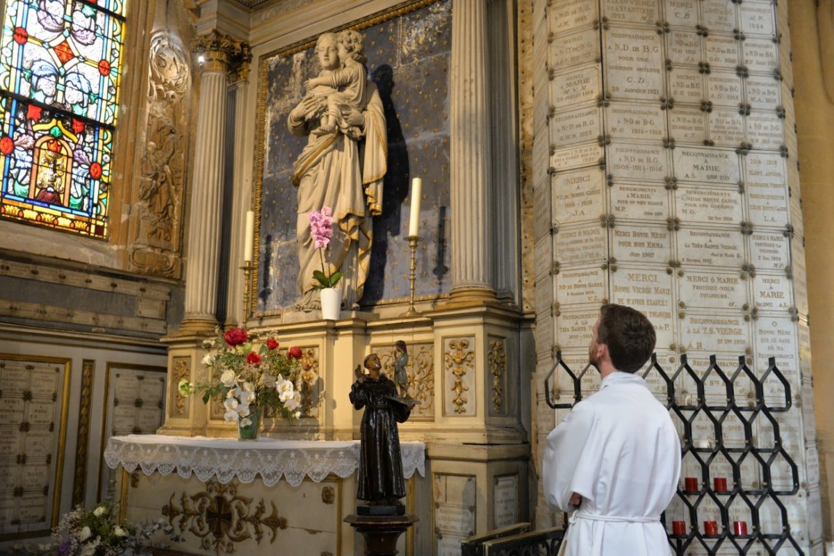 Messe et veillée de prière pour les futurs prêtres. © Marie-Christine Bertin / Diocèse de Paris.