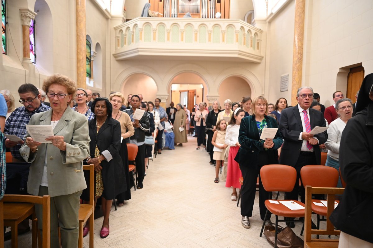 130e anniversaire de la fondation des Soeurs Franciscaines Réparatrices de (…). © Marie-Christine Bertin / Diocèse de Paris.