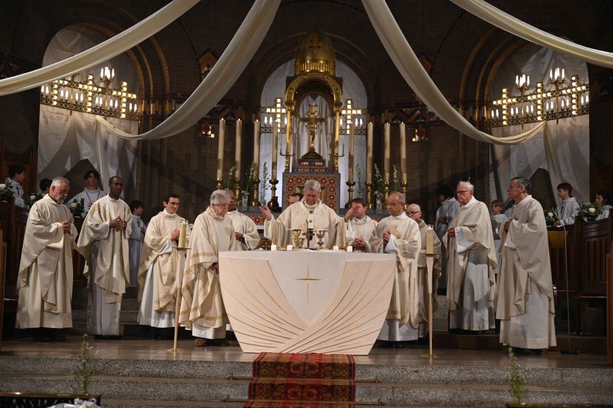 Messe à Saint-Michel (17e) à l'occasion du centenaire de l'église (…). © Marie-Christine Bertin / Diocèse de Paris.