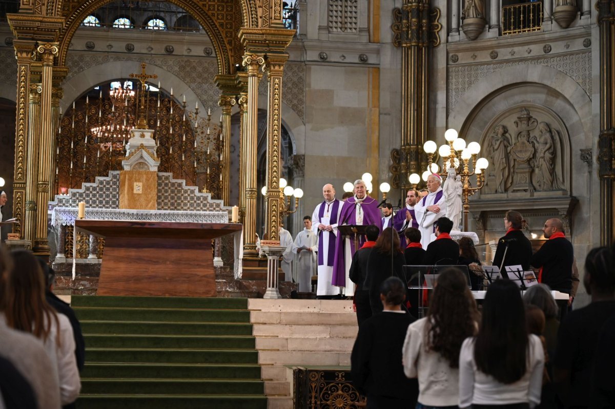 Appel décisif des jeunes catéchumènes 2026. © Marie-Christine Bertin / Diocèse de Paris.