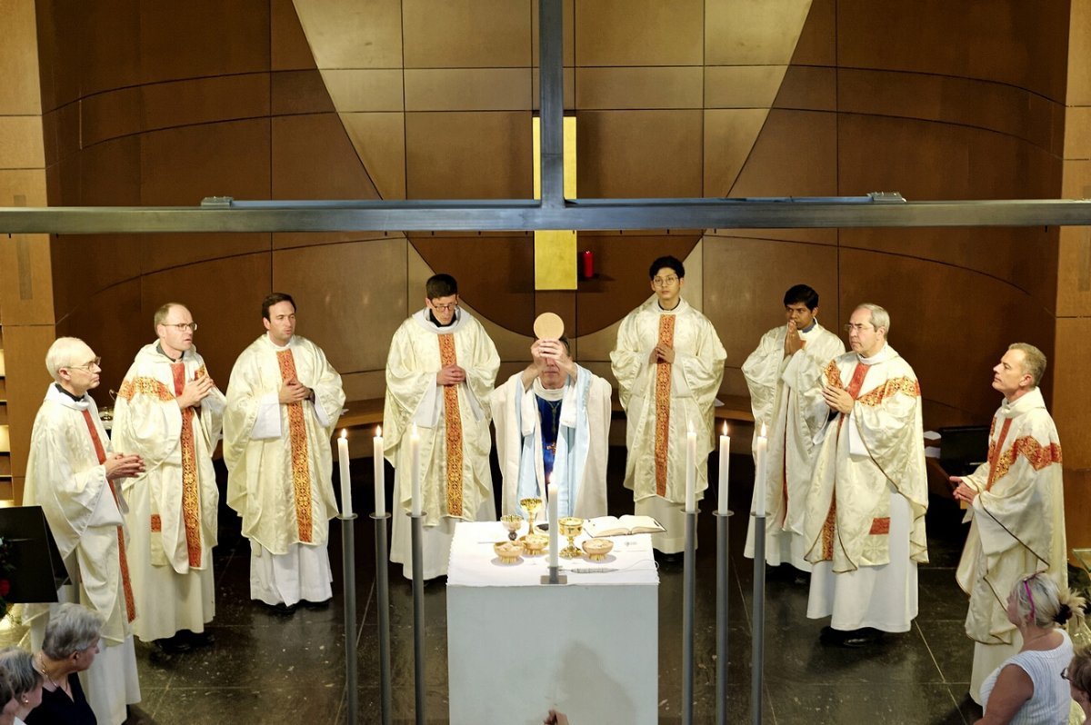 Messe célébrée par Mgr Michel Aupetit, archevêque de Paris. © Trung Hieu Do / Diocèse de Paris.