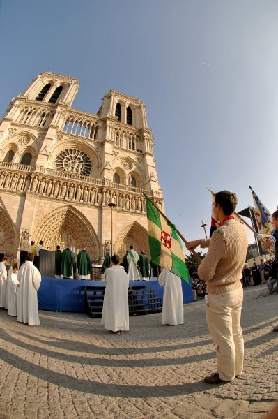 Messe du centenaire du scoutisme - 7 octobre 2007. © Esprit-photos.