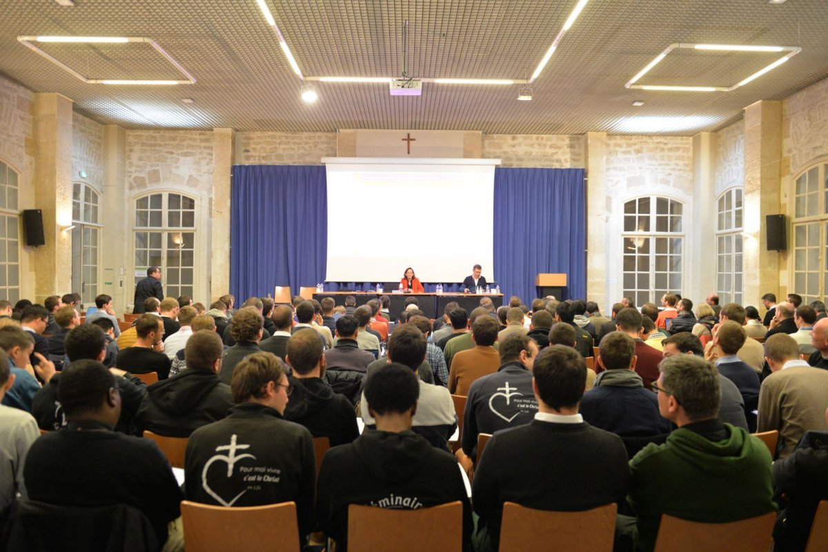 Rencontre des séminaristes d'Île-de-France. © Marie-Christine Bertin / Diocèse de Paris.