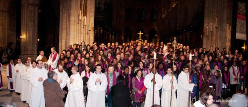 Février 2010 : Appel décisif de 322 catéchumènes adultes à Notre-Dame de Paris.. 