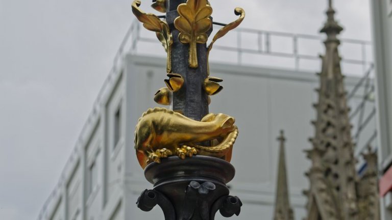 Bénédiction et repose de la croix du chevet de Notre-Dame de Paris. (c) Yannick Boschat / Diocèse de Paris.