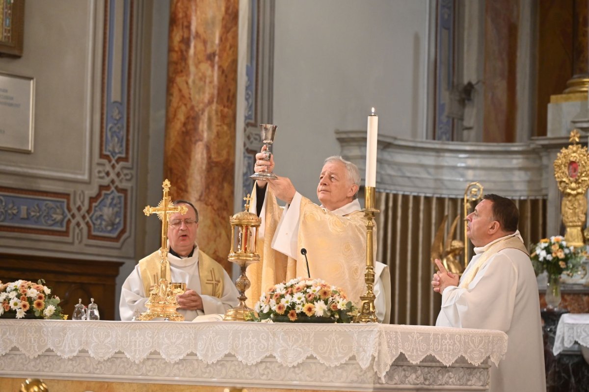 Pèlerinage diocésain pour les 1700 ans du Concile de Nicée. © Marie-Christine Bertin / Diocèse de Paris.