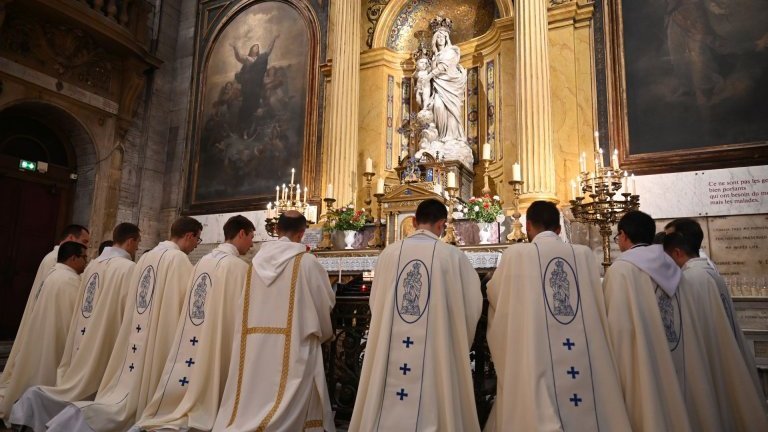 Messe des nouveaux prêtres à Notre-Dame des Victoires