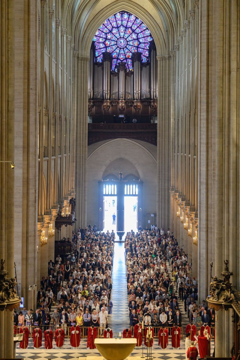 Ordinations sacerdotales 2025. © Jean-Baptiste Delerue / Diocèse de Paris.