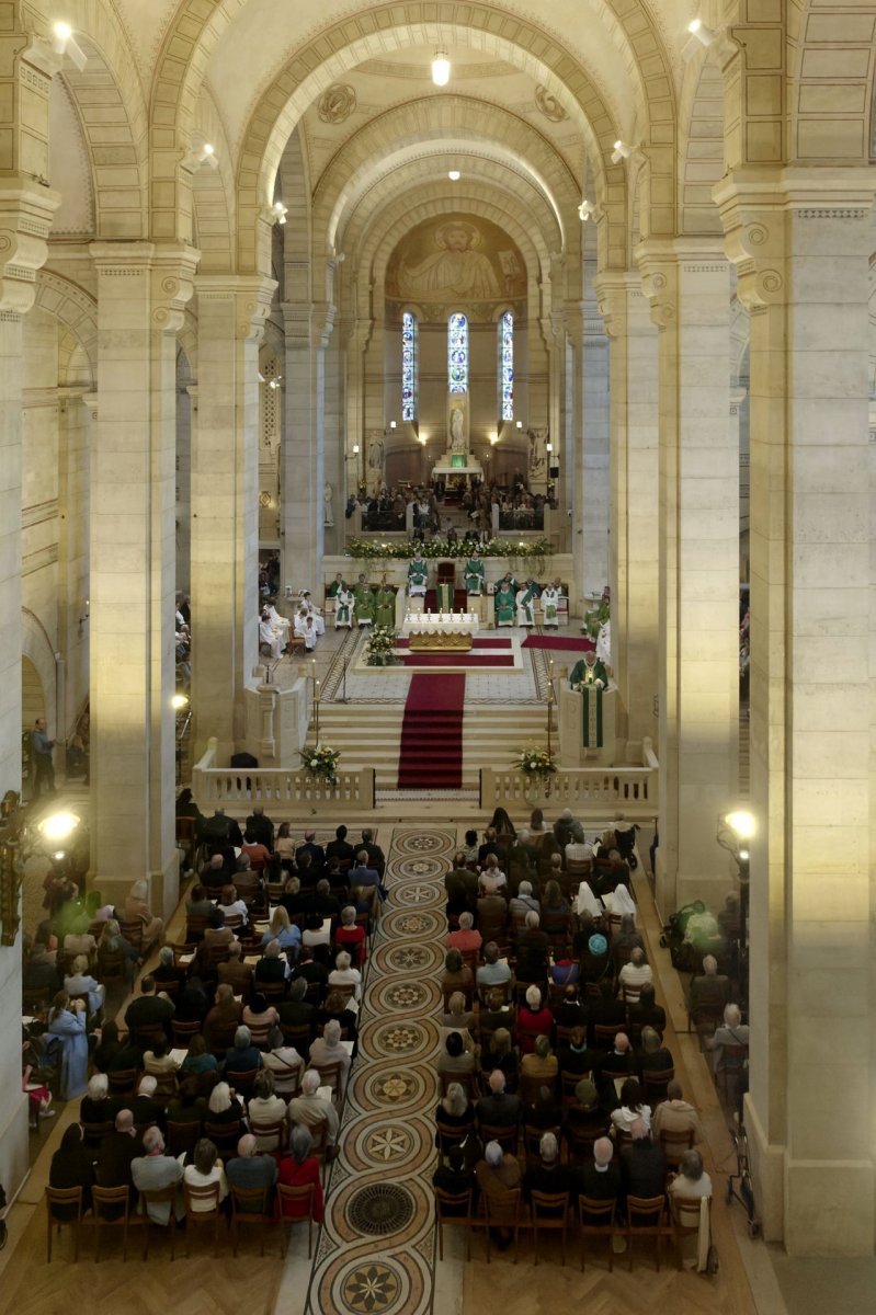 Inauguration de l'église restaurée de Notre-Dame d'Auteuil. © Trung Hieu Do / Diocèse de Paris.