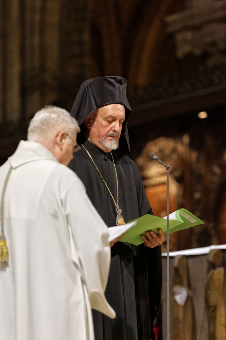 Prière pour la paix par Mgr Emmanuel. © Yannick Boschat / Diocèse de Paris.