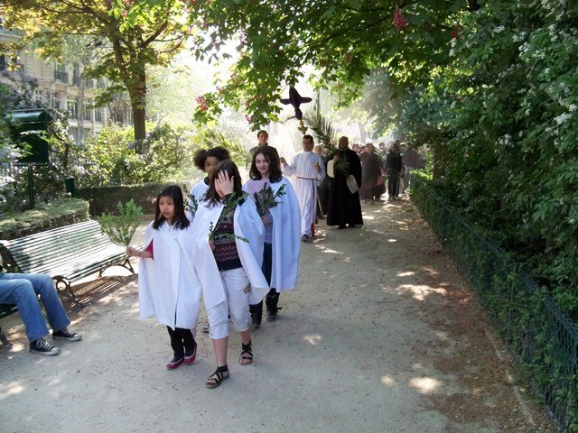 Procession des Rameaux à Sainte Elisabeth de Hongrie. © http://www.sainteelisabethdehongrie.com/ 