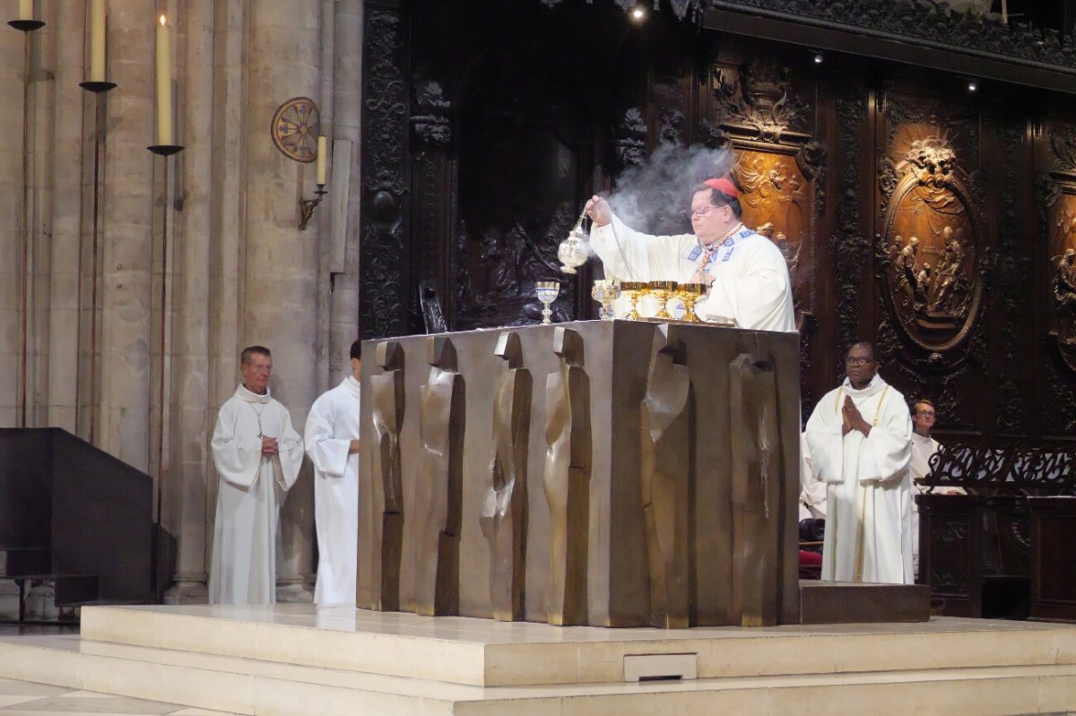 Messe anticipée de l'Assomption. © Yannick Boschat / Diocèse de Paris.