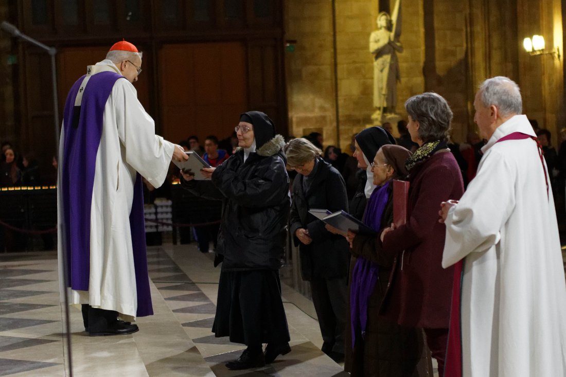 Les commuanutés contemplatives prieront jusqu'à Pâques pour les (…). © Yannick Boschat / Diocèse de Paris.