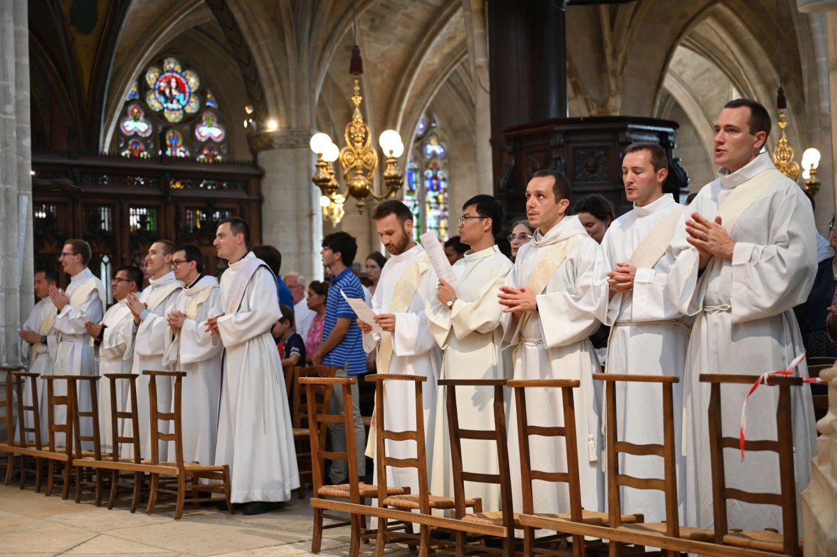 Messe et veillée de prière pour les vocations 2025. © Marie-Christine Bertin / Diocèse de Paris.