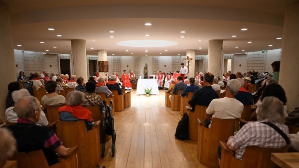 Messe des nouveaux prêtres à la Maison Marie-Thérèse