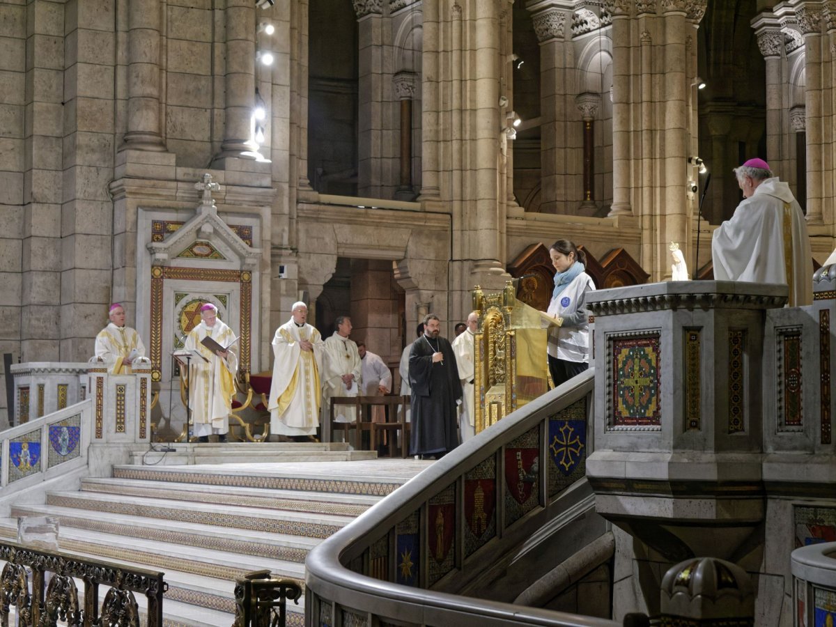 Messe pour la paix en union avec le pape François. © Yannick Boschat / Diocèse de Paris.