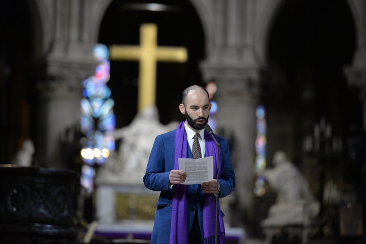 Appel décisif des catéchumènes, célébration de 10h. © Marie-Christine Bertin / Diocèse de Paris.