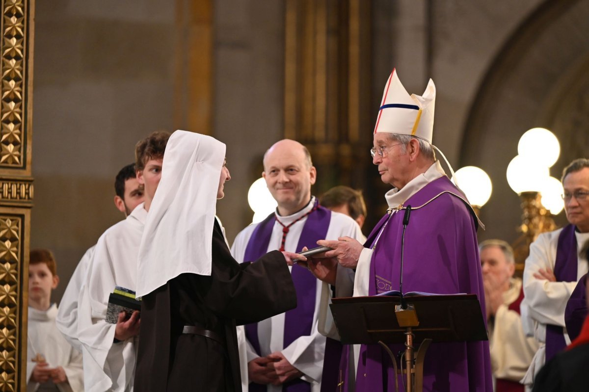Appel décisif des jeunes catéchumènes 2026. © Marie-Christine Bertin / Diocèse de Paris.
