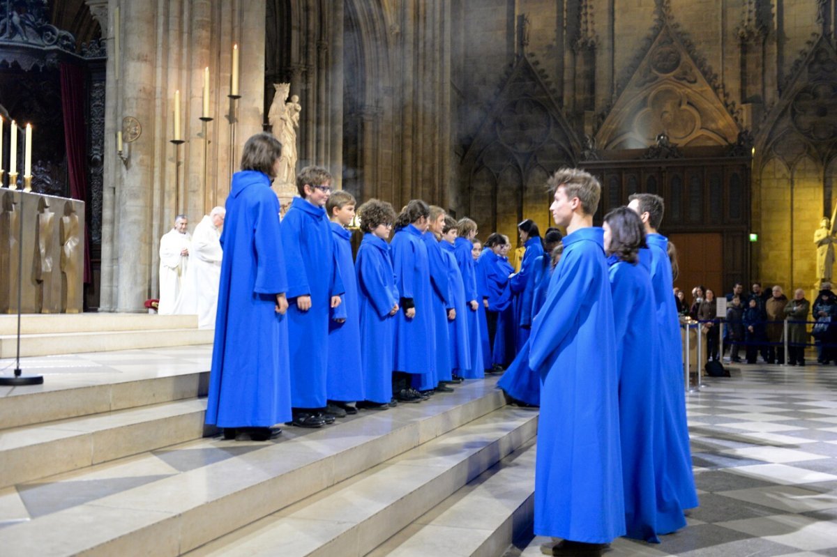 Vêpres de la fête de l'Immaculée Conception. © Marie-Christine Bertin / Diocèse de Paris.