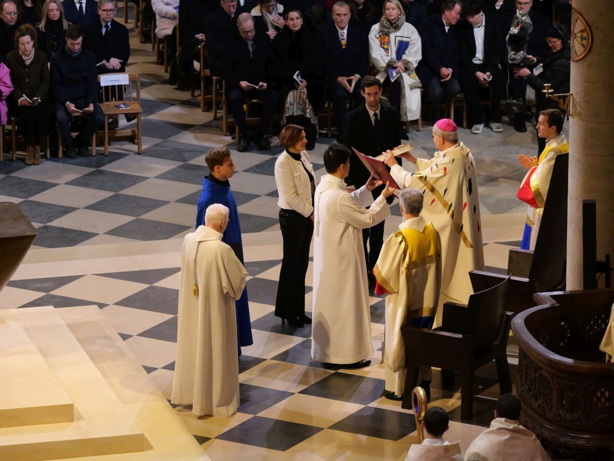 Messe de consécration de l'autel de Notre-Dame de Paris. © Yannick Boschat / Diocèse de Paris.