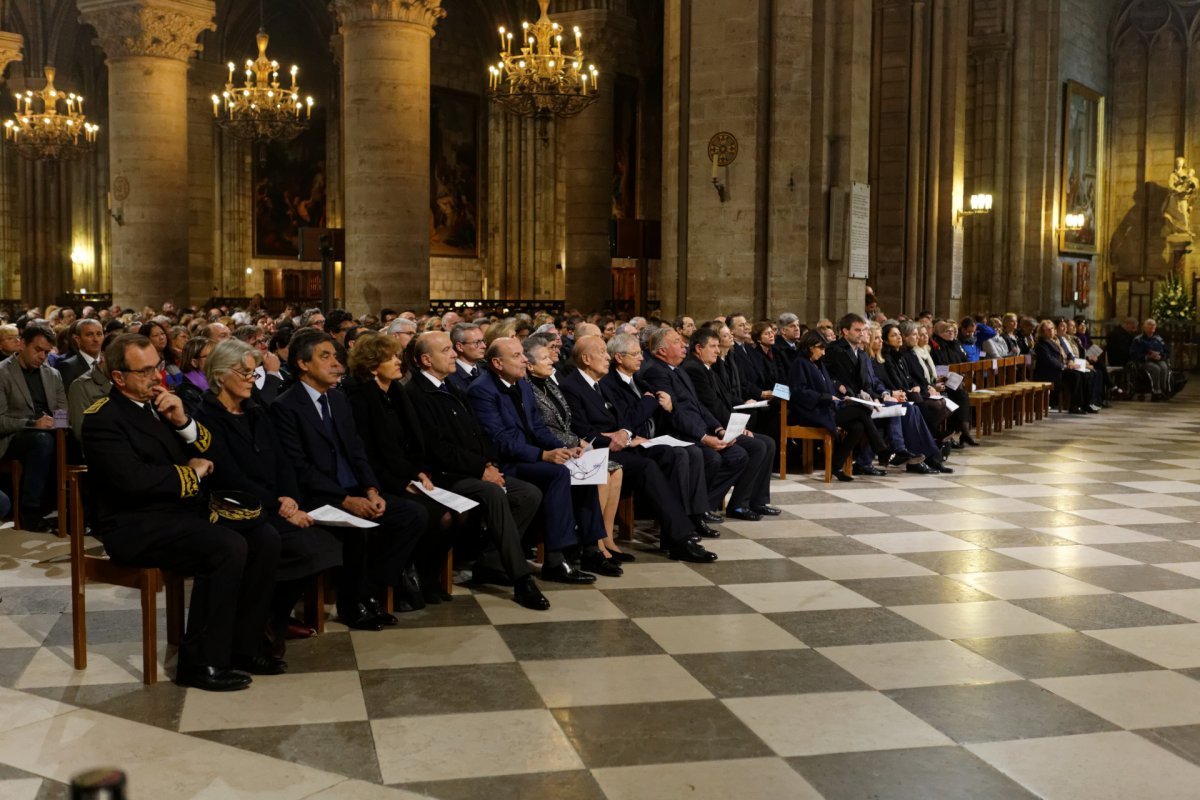 Messe à l'intention des victimes et de leurs proches et à (…). © Yannick Boschat / Diocèse de Paris.