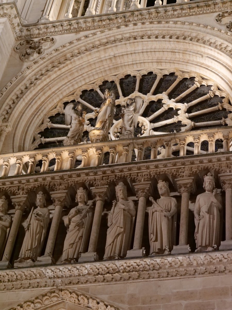 Galerie des rois de Notre-Dame de Paris. © Yannick Boschat.