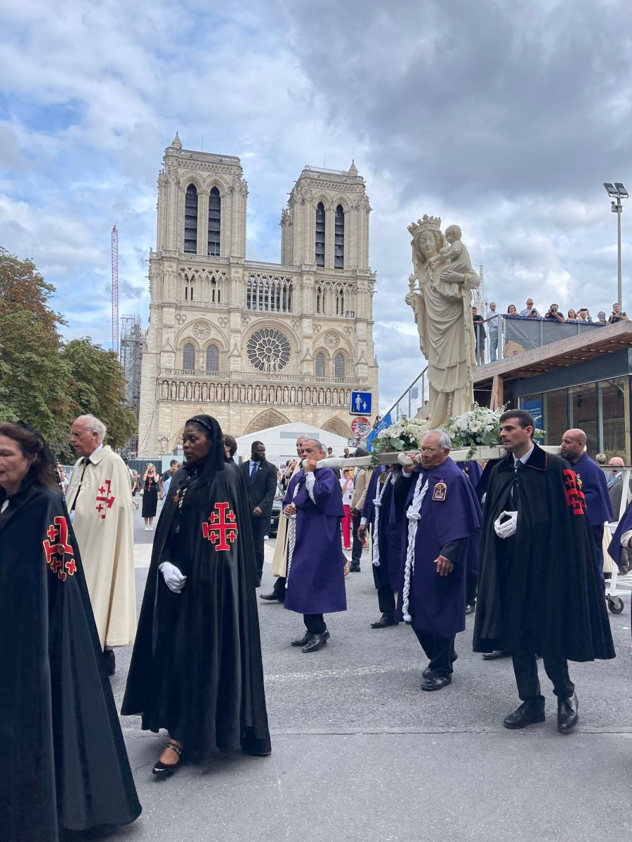 Procession de la Fête de l'Assomption 2023. © Aurélien Pasquet / Cathédrale Notre-Dame de Paris.